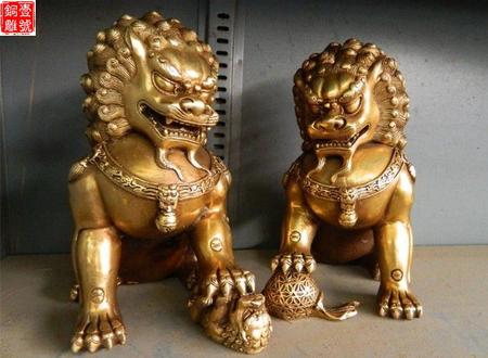 办公室摆放铜狮子